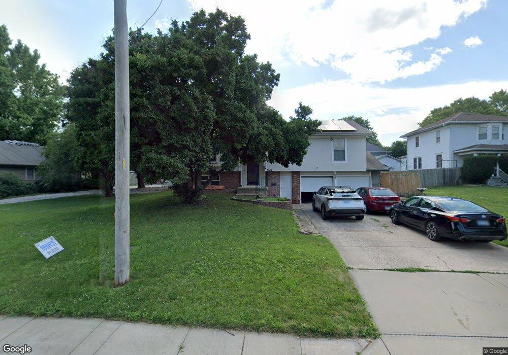 5404 Mastin St, Shawnee, KS 66203 - photo 1