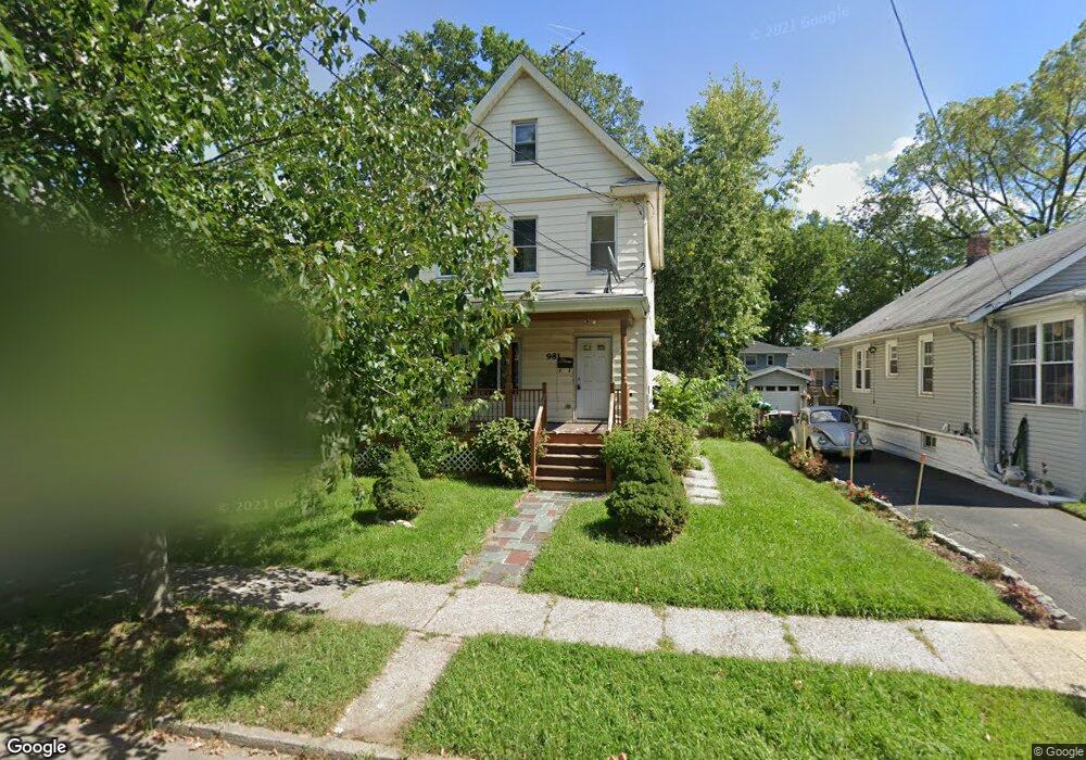 981 Thorn St, Rahway, NJ 07065 - photo 1