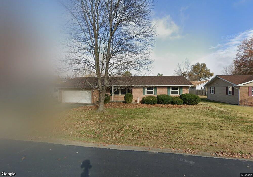 904 Flamingo Ave, Effingham, IL 62401 - photo 1