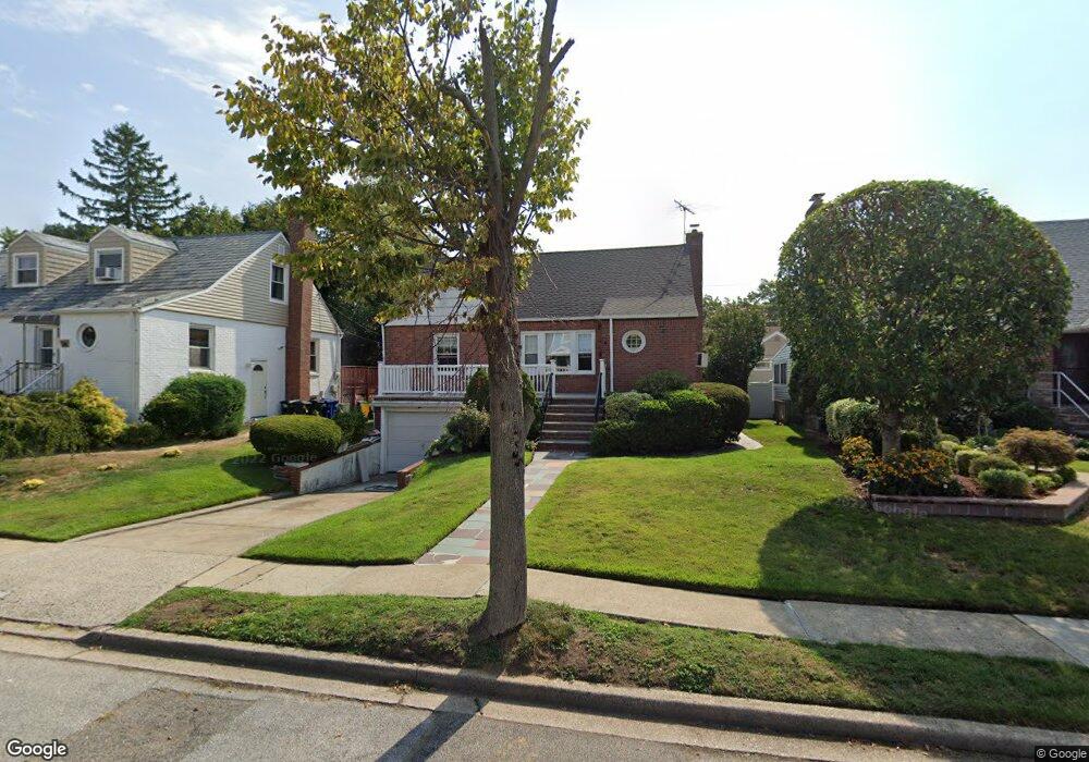 23 Firethorne Ln, Valley Stream, NY 11581 - photo 1