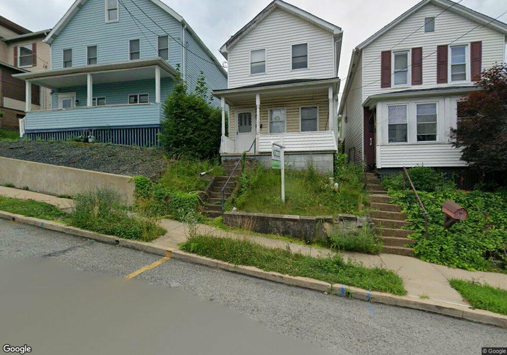 207 Emerson St, Vandergrift, PA 15690 - photo 1