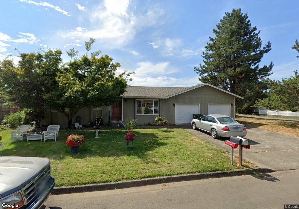 1818 E Fourth Ave, Sutherlin, OR 97479 - photo 1