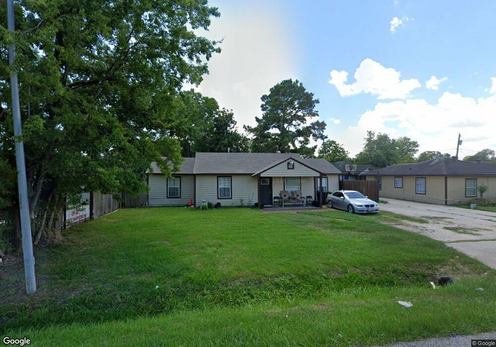 13378 Emporia St, Houston, TX 77015 - photo 1