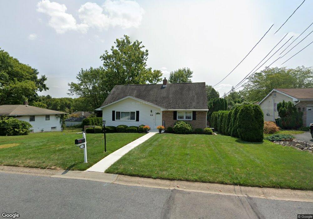 126 Jonathan Dr, Easton, PA 18045 - photo 1