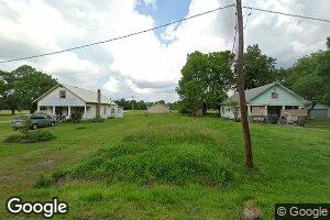 827 Elm St, Chetopa, KS 67336