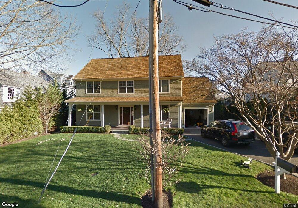 7 Tomac Ct, Old Greenwich, CT 06870 - photo 1