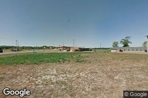 111 Oak Ridge Ave, Hills, IA 52235