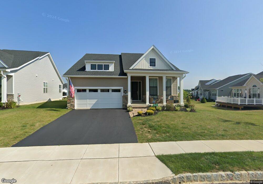 6809 Sycamore Dr, Bath, PA 18014 - photo 1