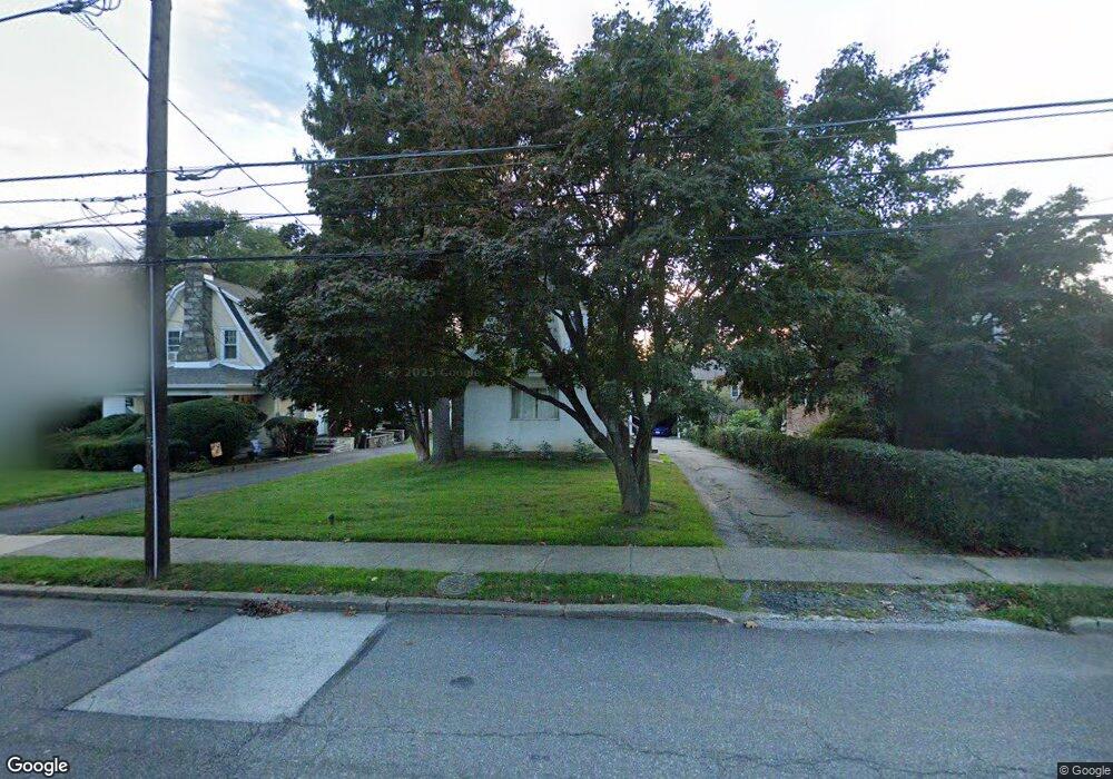 2126 E County Line Rd, Ardmore, PA 19003 - photo 1