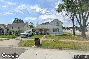 225 W Thornton St, Moundridge, KS 67107