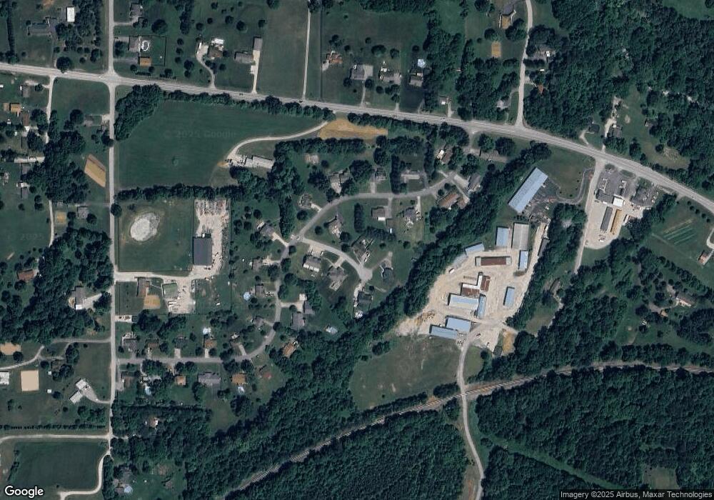 9115 Shelby Ct, Georgetown, IN 47122 - photo 1