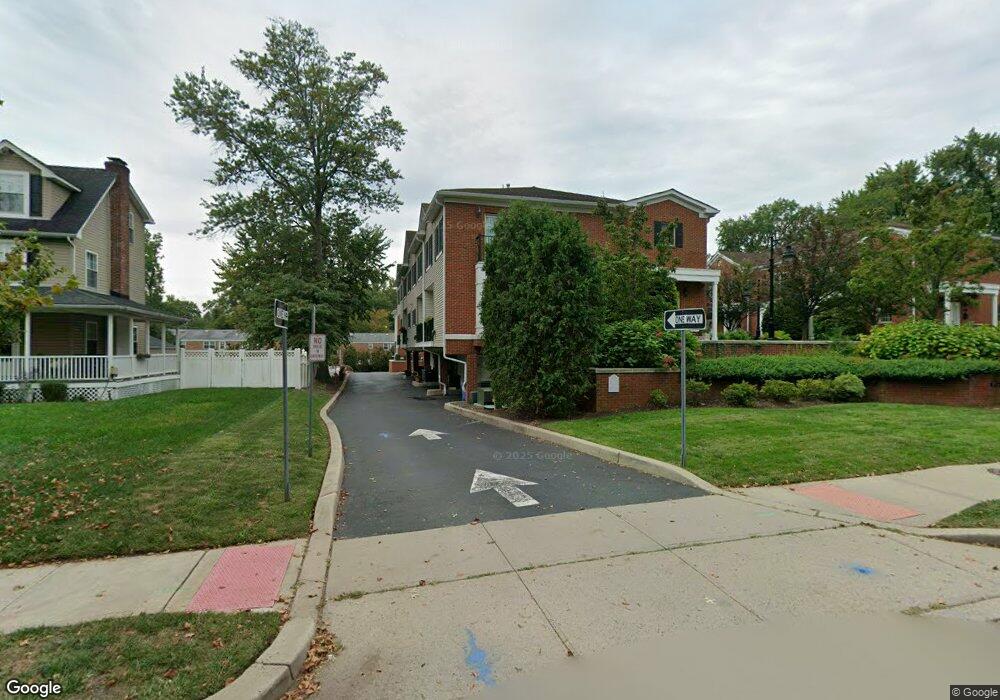 195A Amboy Ave unit 12, Metuchen, NJ 08840 - photo 1