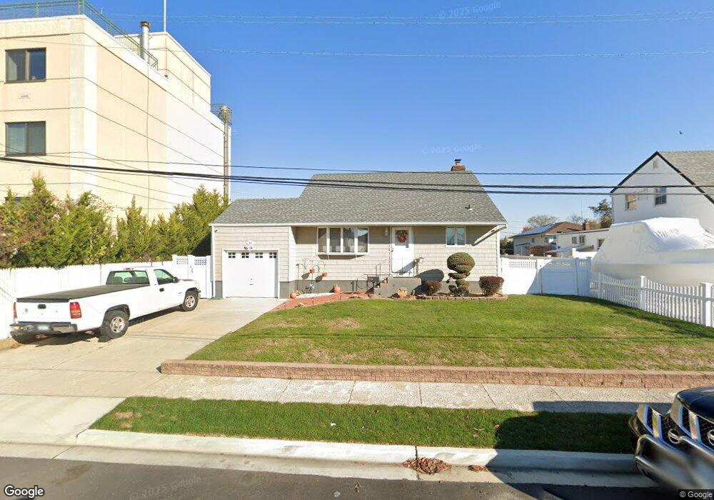 15 Carolina Ave, Island Park, NY 11558 - photo 1