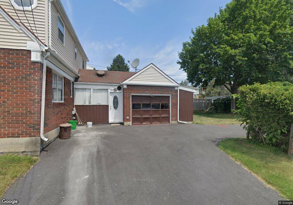 317 S Berks St unit 321, Allentown, PA 18104 - photo 1