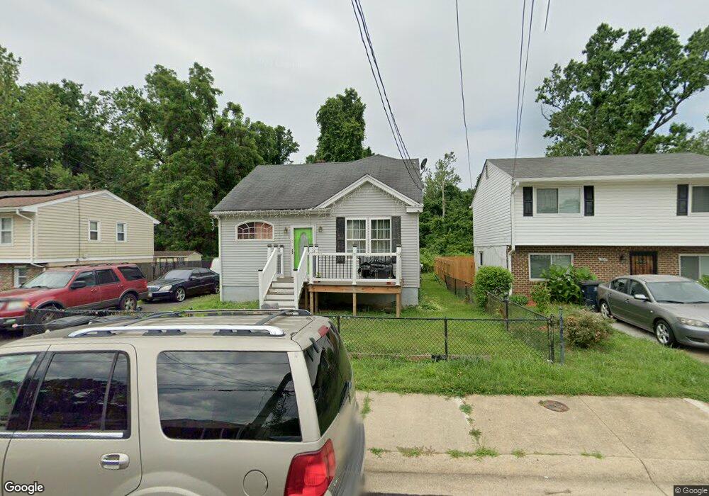 302 Cedarleaf Ave, Capitol Heights, MD 20743 - photo 1