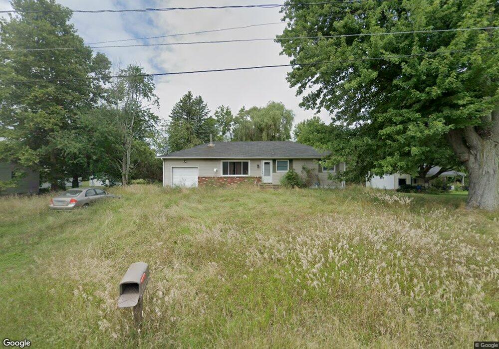 406 2nd St, Addison, MI 49220 - photo 1