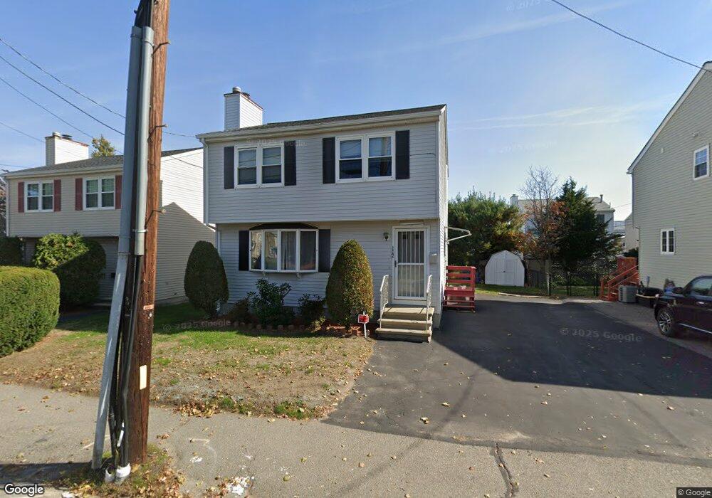 112 Willow St, Waltham, MA 02453 - photo 1