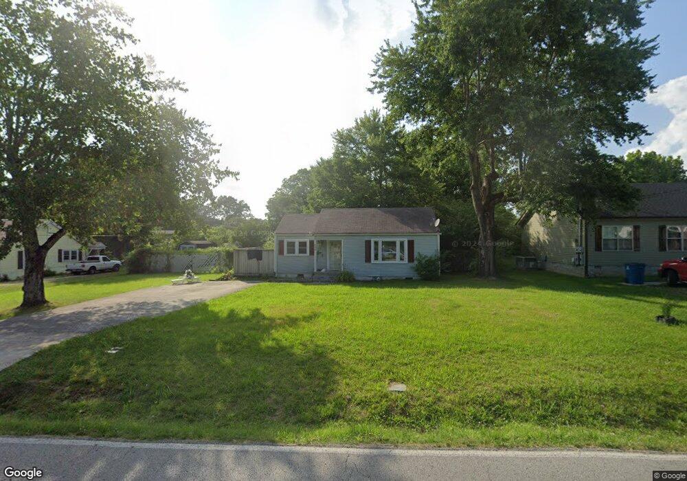 902 Clover Ln, Manchester, TN 37355 - photo 1