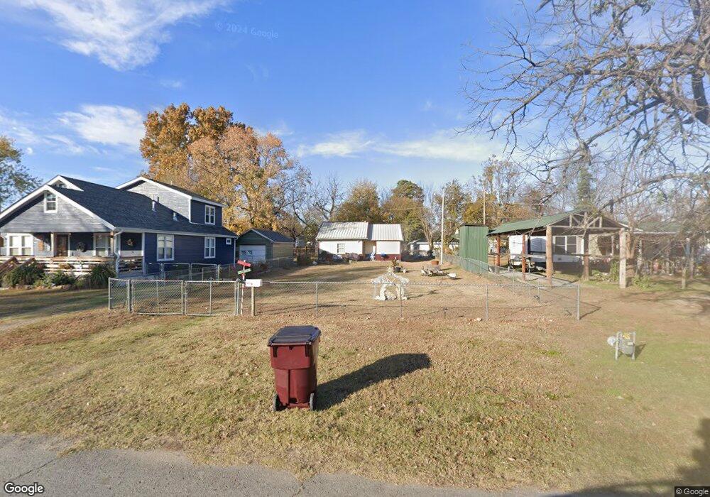 217 E Elm Ave, Eufaula, OK 74432 - photo 1