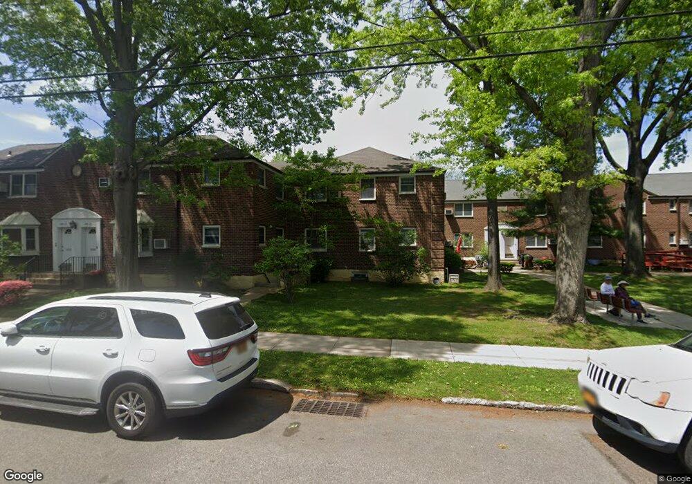 57-23 Marathon Pkwy unit 1st Fl, Little Neck, NY 11362 - photo 1