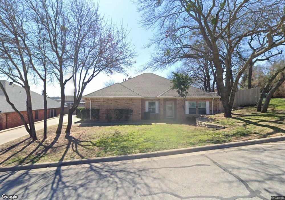 902 Overton Dr, Weatherford, TX 76086 - photo 1