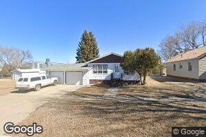209 S 5th St, New Salem, ND 58563