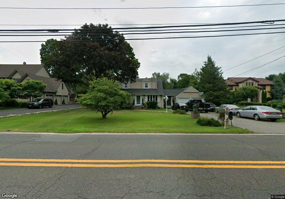 1037 Franklin Lake Rd, Franklin Lakes, NJ 07417 - photo 1