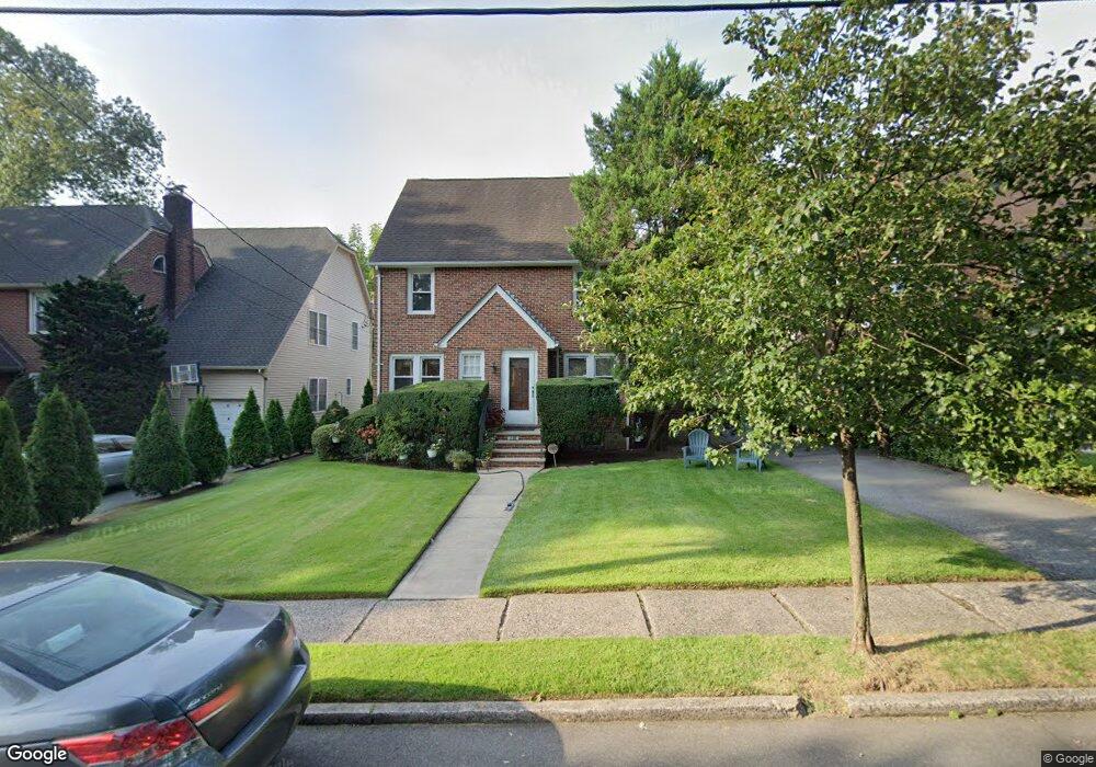 288 Briarcliff Rd, Teaneck, NJ 07666 - photo 1