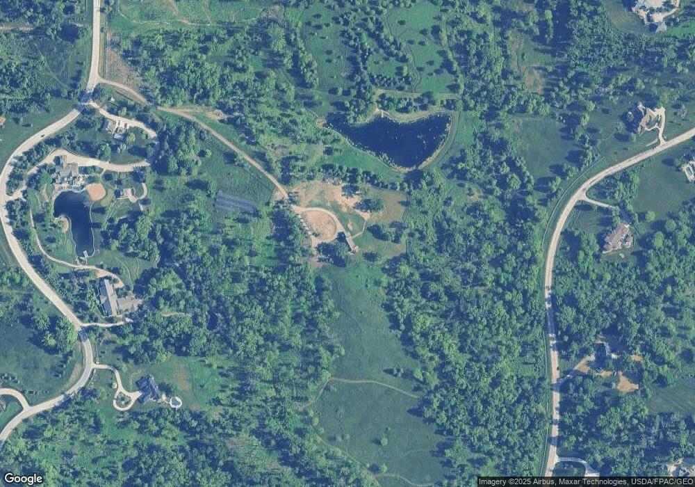 1 Deerfield Ln, Cedar Rapids, IA 52403 - photo 1