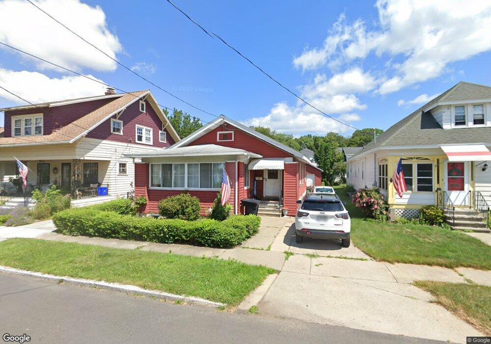 347 Taylor Ct, Troy, NY 12180 - photo 1