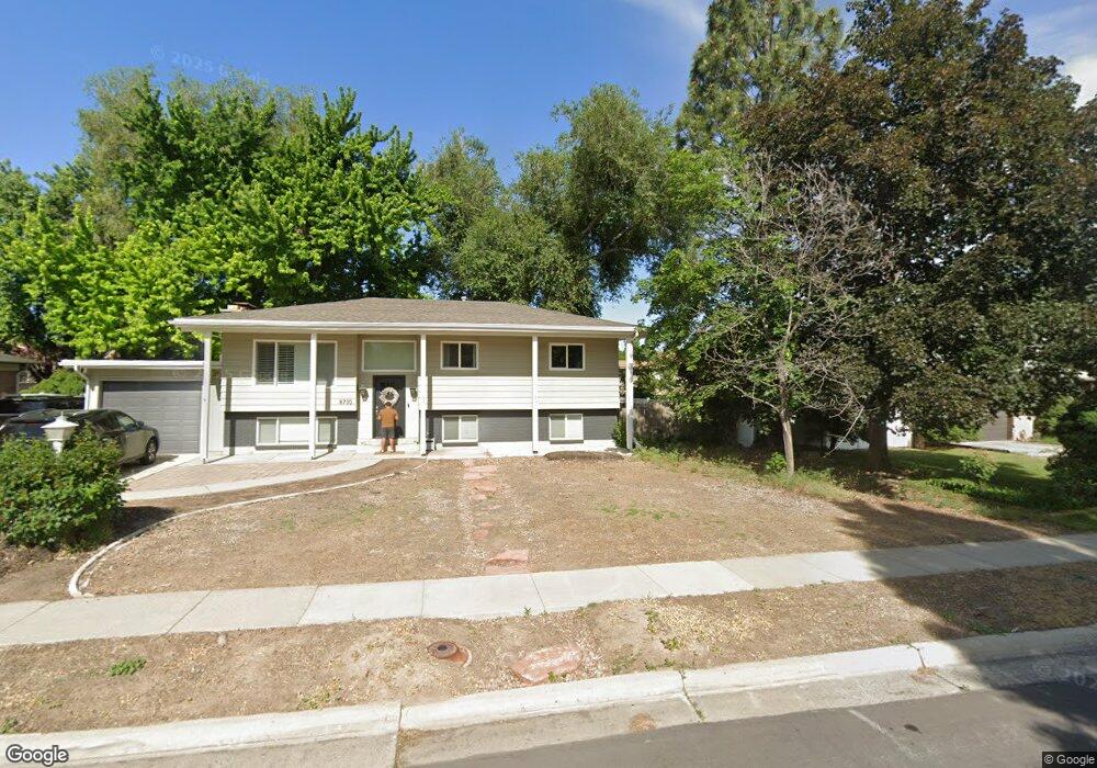 772 E Oakwood Park Cir, Sandy, UT 84094 - photo 1