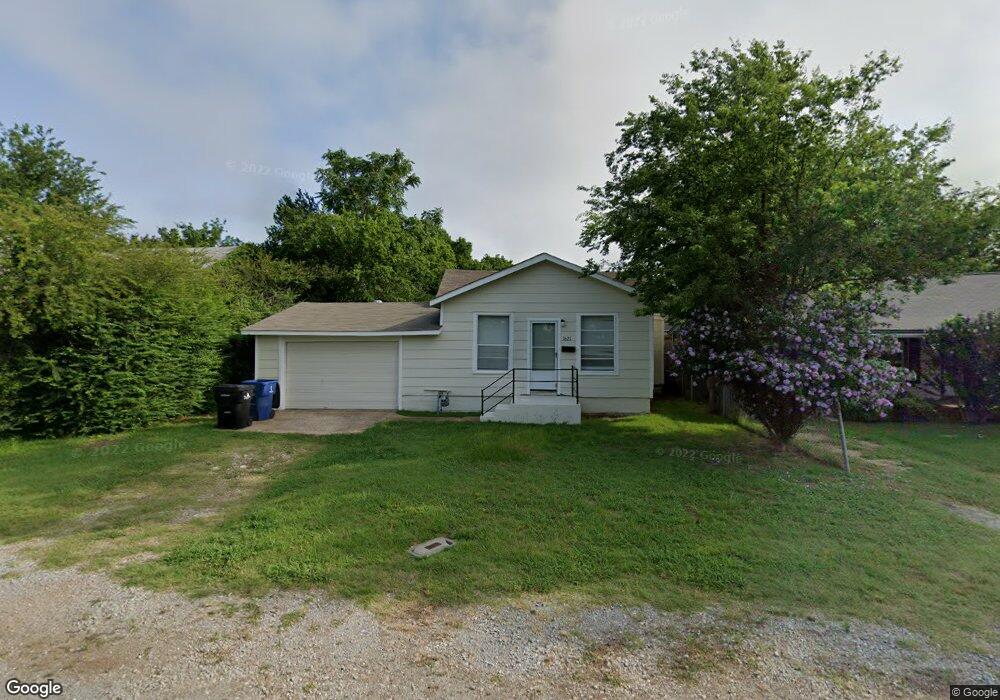 1621 W Walker St, Denison, TX 75020 - photo 1