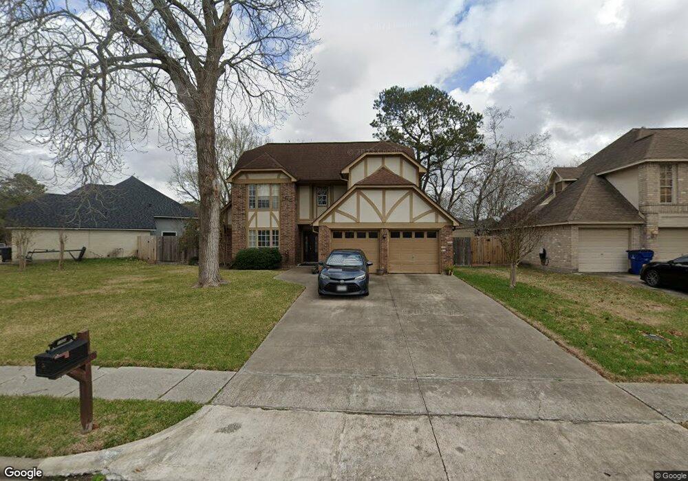 1502 Regency Ct, Friendswood, TX 77546 - photo 1