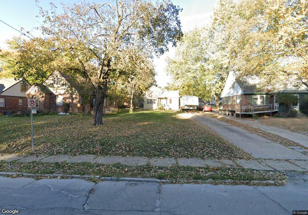 2002 34th St, Des Moines, IA 50310 - photo 1