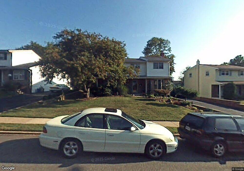 415 Hampshire Dr, Broomall, PA 19008 - photo 1