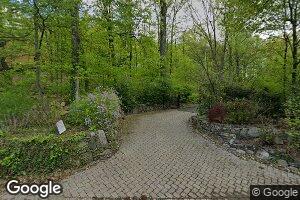 47 Round Hill Rd, Kinnelon, NJ 07405