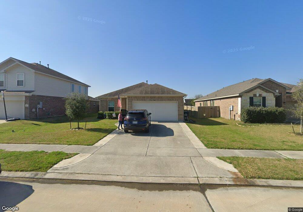 1511 Layne St, Alvin, TX 77511 - photo 1