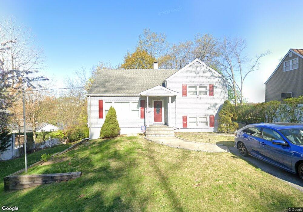 45 Candlewood Dr, Yonkers, NY 10710 - photo 1