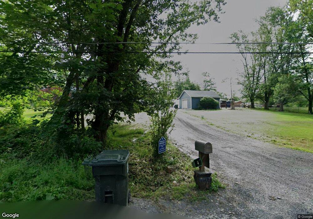 804 S Oaks Rd, Bath, PA 18014 - photo 1