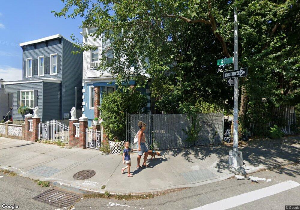 30-50-50 41st St unit 1st floor, Queens, NY 11103 - photo 1