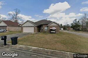 27 Magenta Ln, Picayune, MS 39466