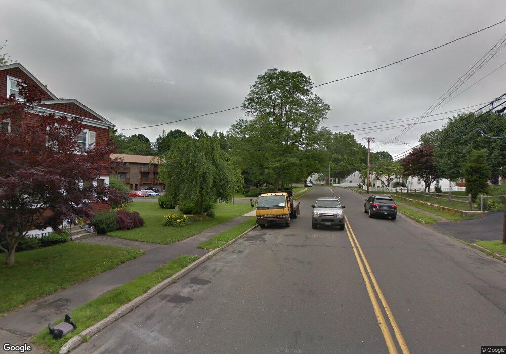 370 Knapps Hwy, Fairfield, CT 06825 - photo 1