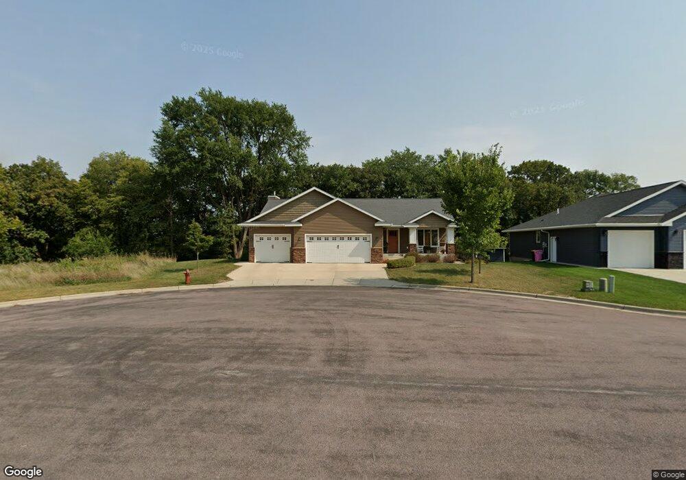 1221 Settler Trail, New Ulm, MN 56073 - photo 1