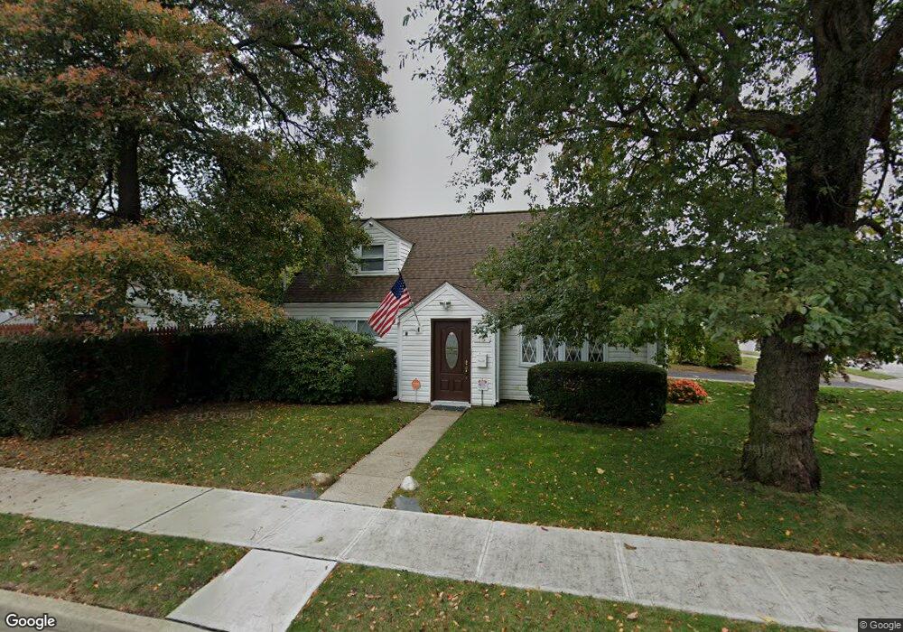 15 Lyncrest St, Valley Stream, NY 11581 - photo 1