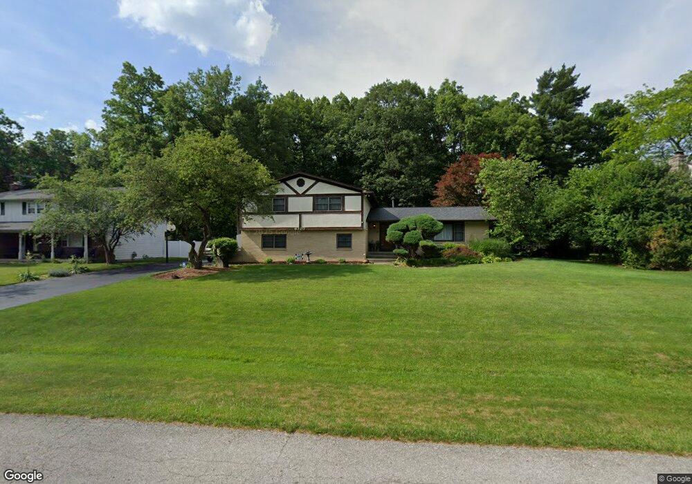 6320 Peach Tree Rd, Columbus, OH 43213 - photo 1