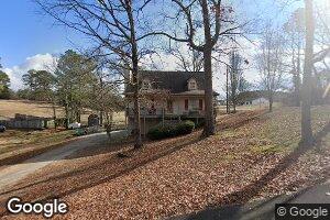 2 Forest Hill Dr SE, Silver Creek, GA 30173