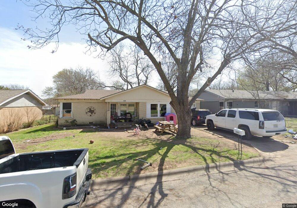 1005 Euclid St, Cleburne, TX 76033 - photo 1