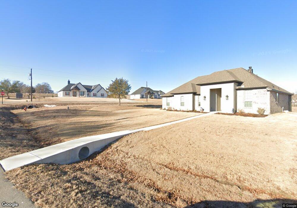 352 Scenic Wood Dr, Azle, TX 76020 - photo 1