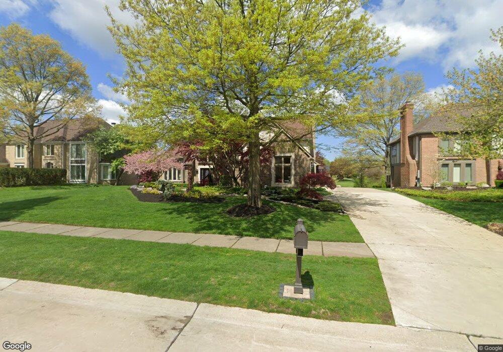 4825 Riverchase Dr, Troy, MI 48098 - photo 1