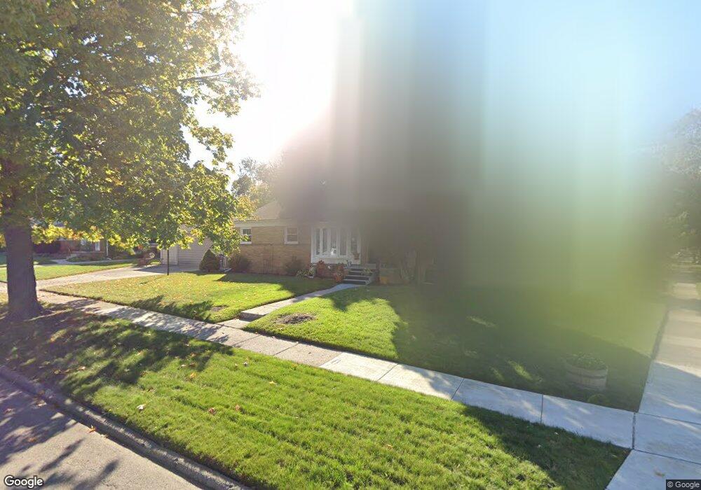 1019 Mitchell Ave, Lansing, MI 48917 - photo 1